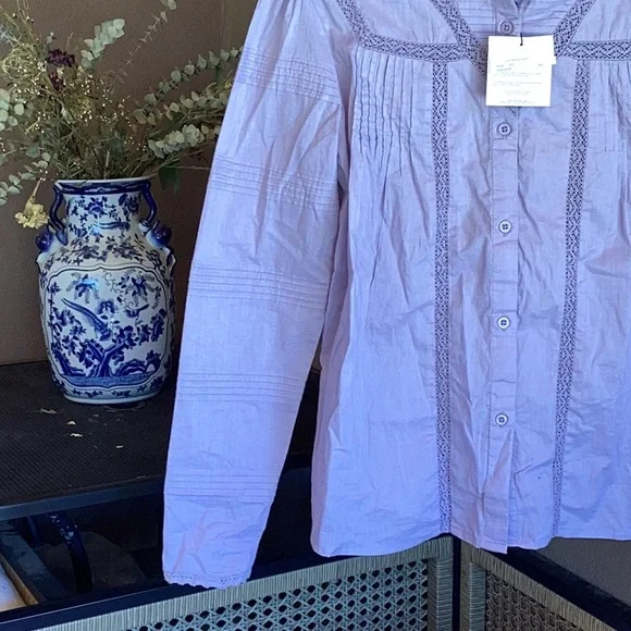 NWT The Shirt by Rochelle Lavender Button-Up Blouse